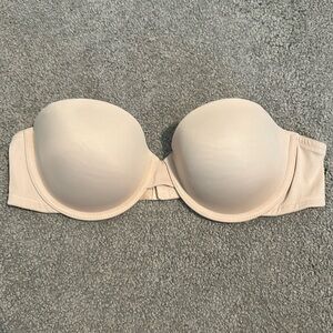 PINK Victoria’s Secret Wear Everywhere lightly lined strapless bra